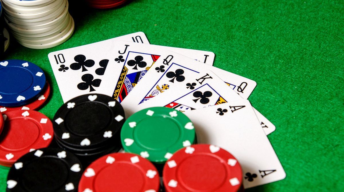 ROYALE BET کیسینو میں پوکر گیمز